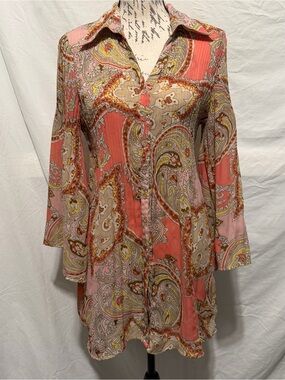 Sunny Leigh Coral Pink Paisley Button down Pleated Tunic Top Size M